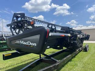 2011 MacDon Industries FD70