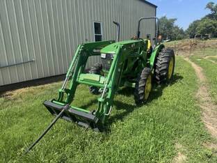 2015 John Deere 5055E