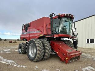 2013 Case IH 8230