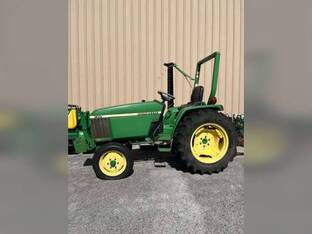 2006 John Deere 790