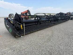 2019 MacDon Industries FD140