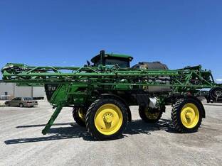 2021 John Deere R4044