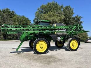 2021 John Deere R4044