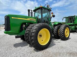 2002 John Deere 9220