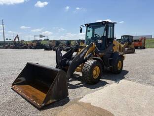 2020 John Deere 324L