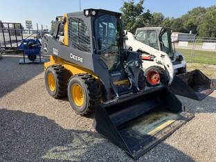 2023 John Deere 320G
