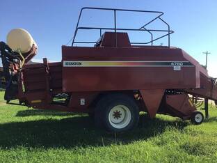 2003 Hesston 4760
