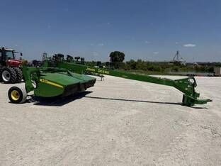 2007 John Deere 946