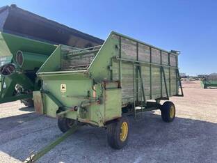 John Deere Chuck