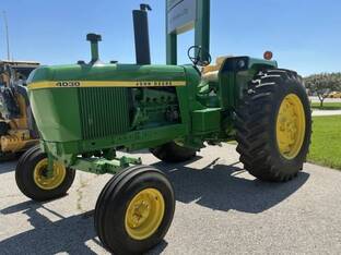 John Deere 4030
