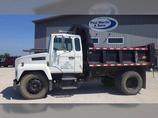 1998 Mack MIDLINER CS250