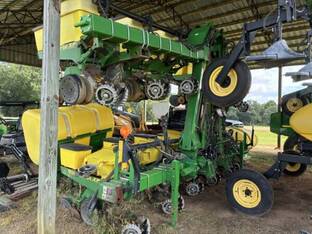 2013 John Deere 1720