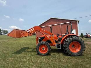 2015 Kubota M8560