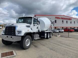 2027 Freightliner 114SD