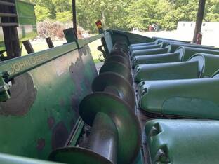 2004 John Deere 893