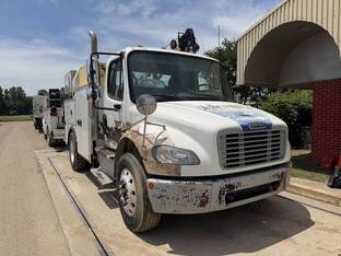 2016 Freightliner BUSINESS CLASS M2 106