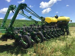 2012 John Deere 1770NT CCS