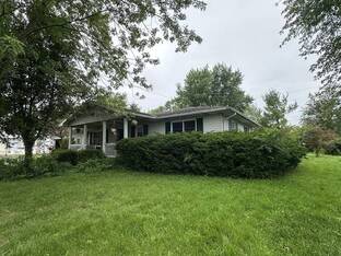 SINGLE STORY 3 BEDROOM HOME FOR SALE