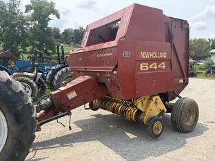 New Holland 644