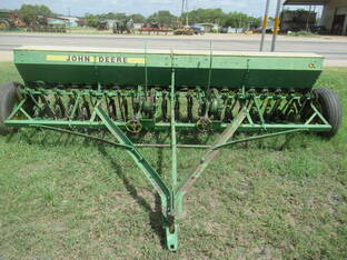 John Deere B