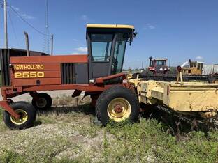1997 New Holland 2550