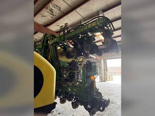 2024 John Deere 1725 CCS