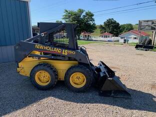 2001 New Holland LS150