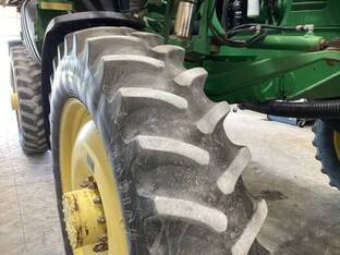2012 John Deere 4830