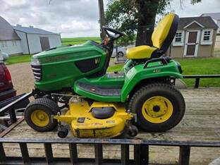 2016 John Deere X734