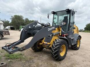 2022 John Deere 324L