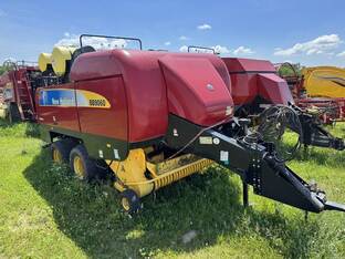 2011 New Holland BB9060