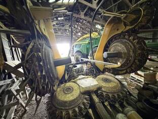 2016 John Deere 770