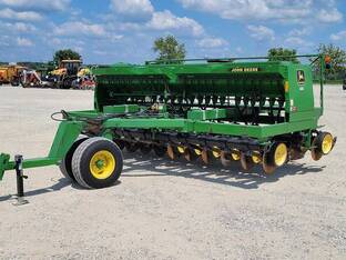 1994 John Deere 750