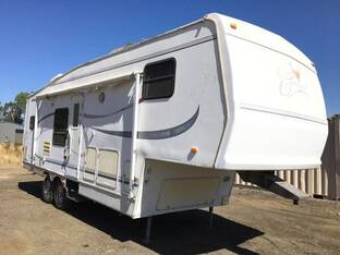2004 Forest River Inc CARDINAL