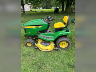2011 John Deere X324