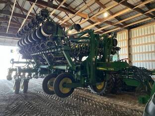 2017 John Deere 1795