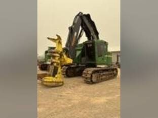2022 John Deere 853M