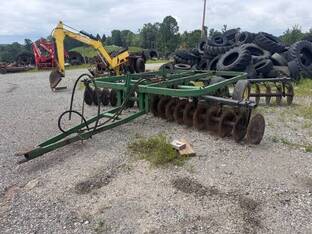 John Deere 110