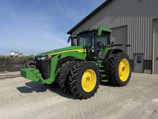2023 John Deere 8R 370