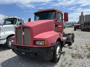2002 Kenworth T600