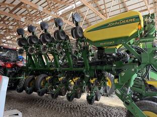 2015 John Deere 1795