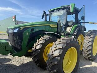 2025 John Deere 8R 310