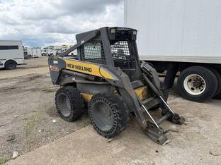 2008 New Holland L180