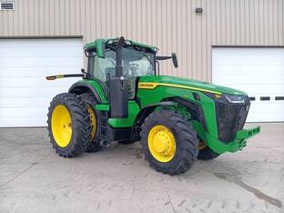2025 John Deere 8R 250