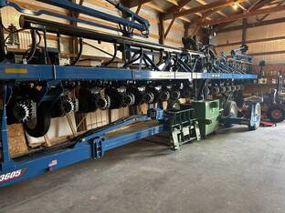 2021 Kinze 3605
