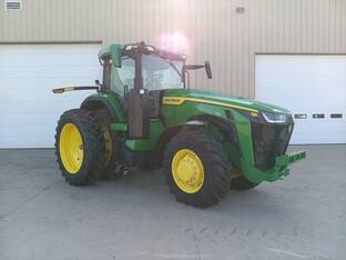 2025 John Deere 8R 250