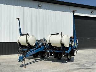 2013 Kinze 3000