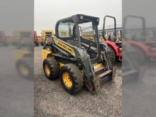 2013 New Holland L218