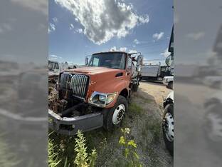 2005 International WORKSTAR 7300
