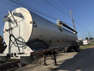 2007 Warren 9 BAY BULK FEED